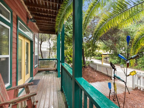 Seagrove Walk to Beach Vacation Home 4 Bedrooms Sleeps 11