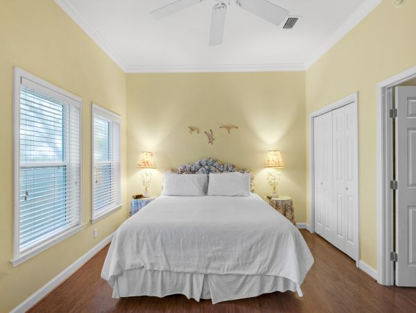 Seagrove Walk to Beach Vacation Home 4 Bedrooms Sleeps 11