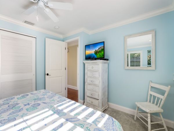 Posh North End Anna Maria Island Vacation Home Pool