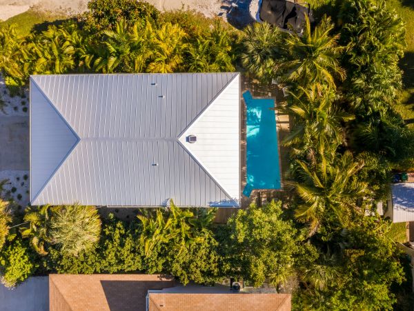 Posh North End Anna Maria Island Vacation Home Pool
