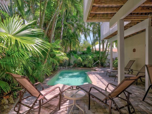 Anna Maria Island Holmes Beach Home 988868