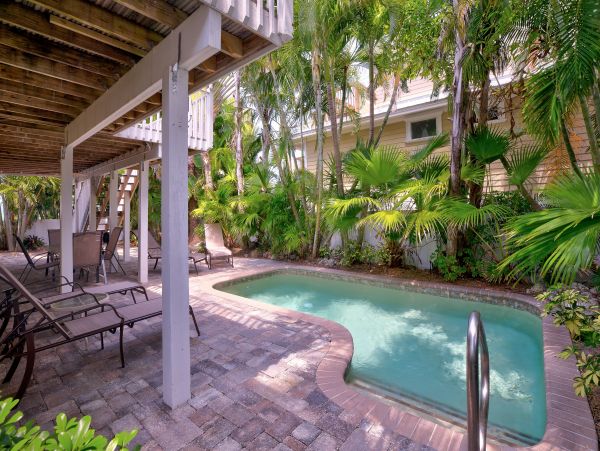 Anna Maria Island Holmes Beach Home 988868