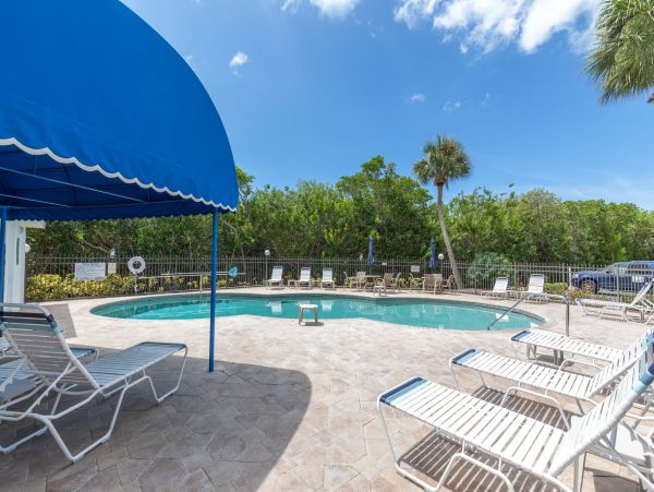 Anna Maria Island Holmes Beach Home 988870
