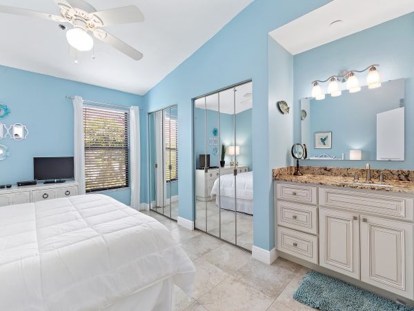 Anna Maria Island Holmes Beach Home 988870