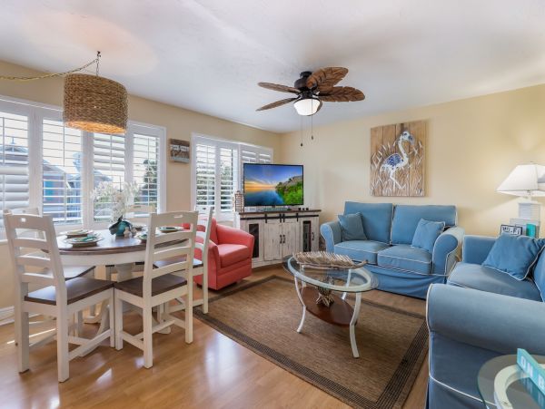 Anna Maria Island Holmes Beach Home 988875
