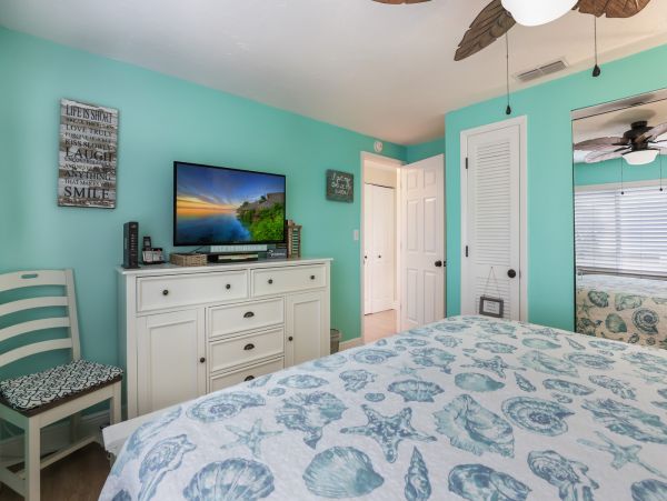 Anna Maria Island Holmes Beach Home 988875