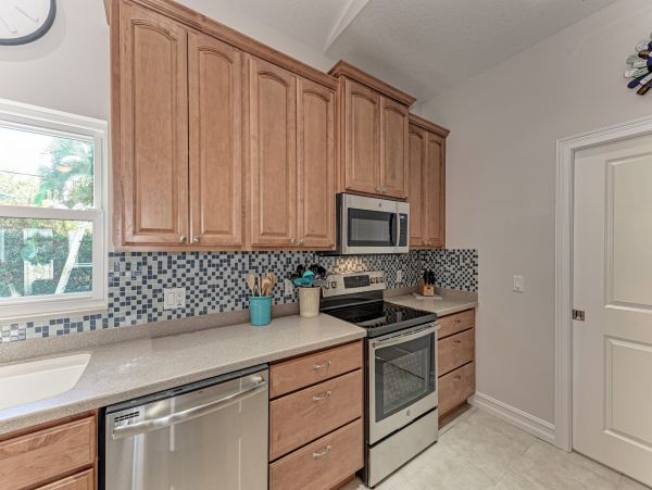 Anna Maria Island Holmes Beach Home 988879
