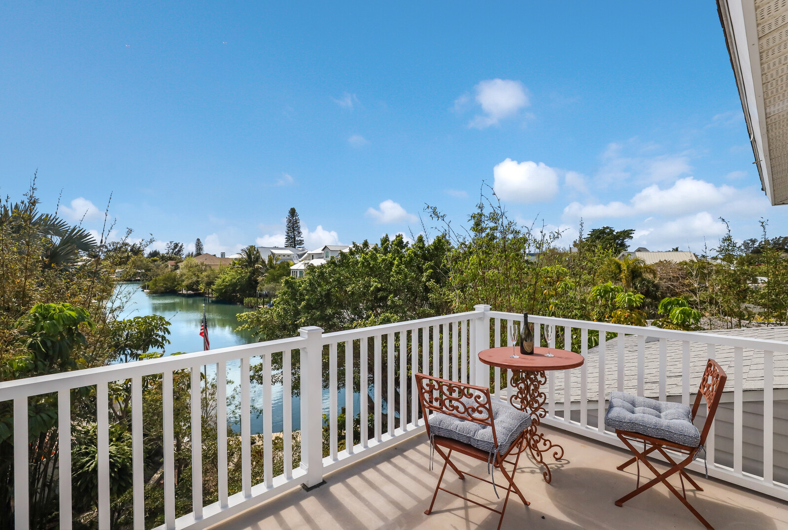 Short Walk to Beach Anna Maria Island Vacation Home Sleeps 8