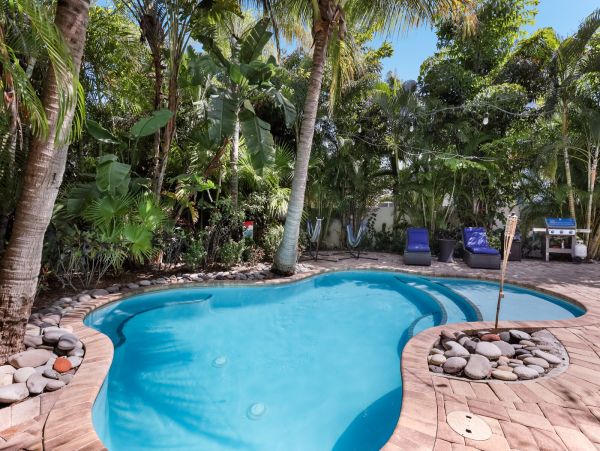 Anna Maria Island Holmes Beach Home 988882