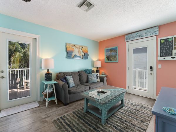Anna Maria Island Holmes Beach Home 988882