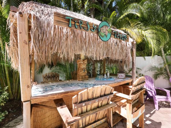 Anna Maria Island Holmes Beach Home 988882