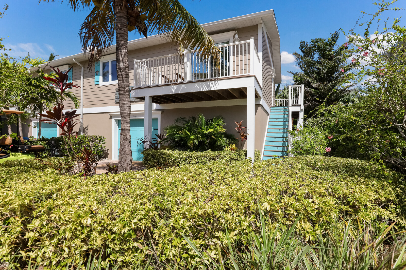 Anna Maria Island Holmes Beach Home 988882