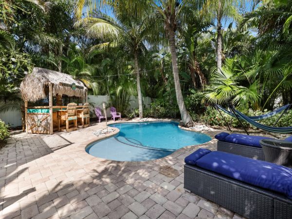 Anna Maria Island Holmes Beach Home 988882