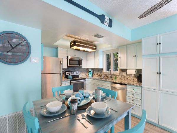 Anna Maria Island Holmes Beach Home 988882