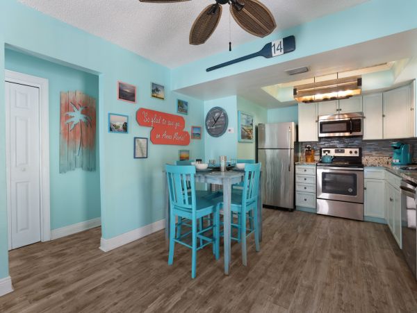 Anna Maria Island Holmes Beach Home 988882