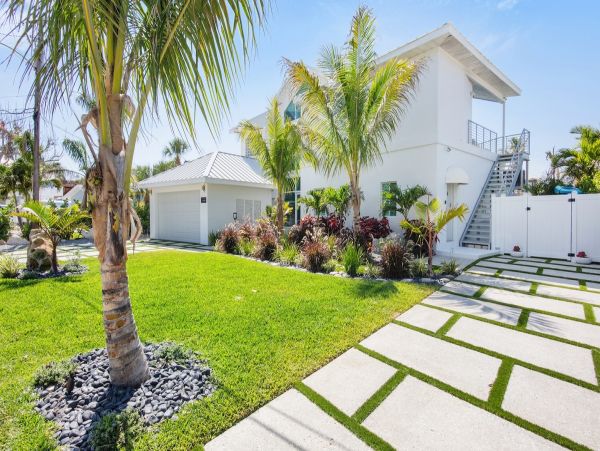 Luxury Anna Maria Island Bayfront Vacation Home - 5-Bedroom Villa with Pool, Dock & Guest Suite