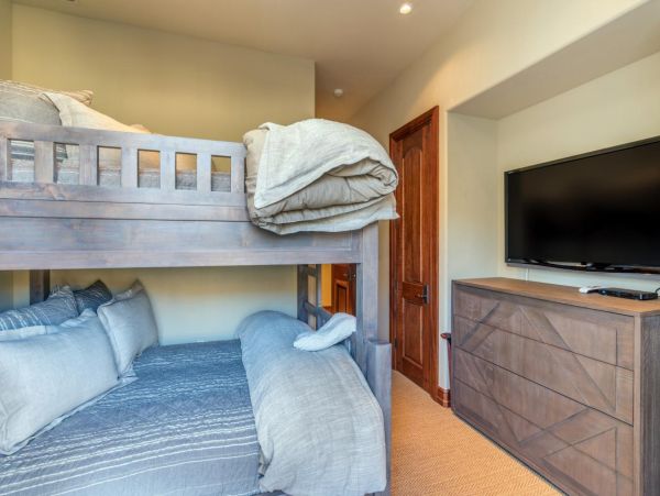 Steamboat Springs Home 988944