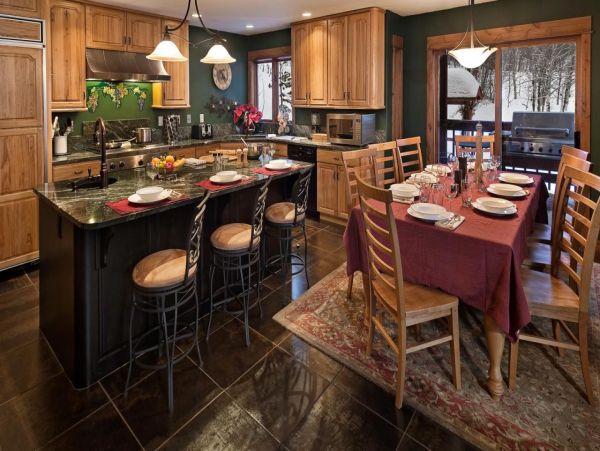 Steamboat Springs Home 989000