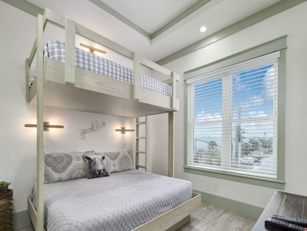 Panama City Beach Luxury Oceanfront 6 Bedroom Vacation Home