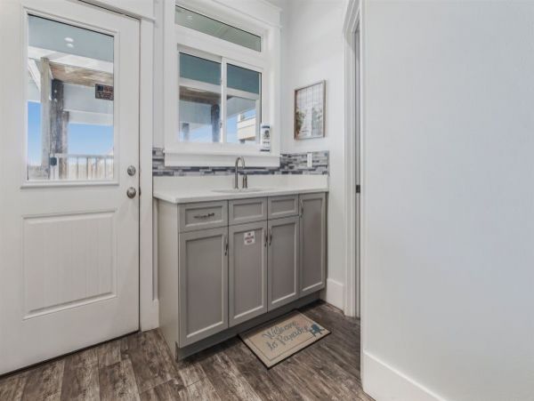 Panama City Beach Vacation Pool Home 6 Bedrooms Sleeps 20