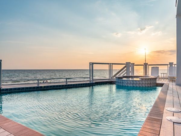 Nine Bedroom Panama City Beach Beachfront Views Sleeps 25