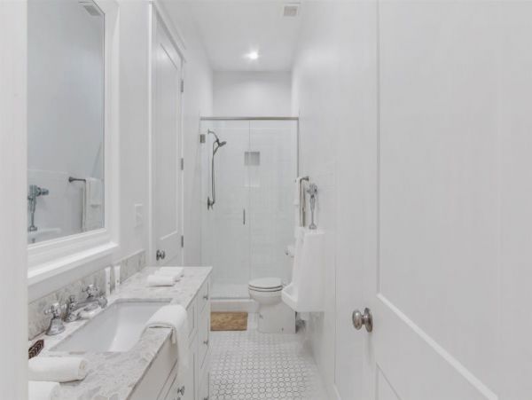 Modern Luxury Vacation Home Right on the Beach Sleeps 26