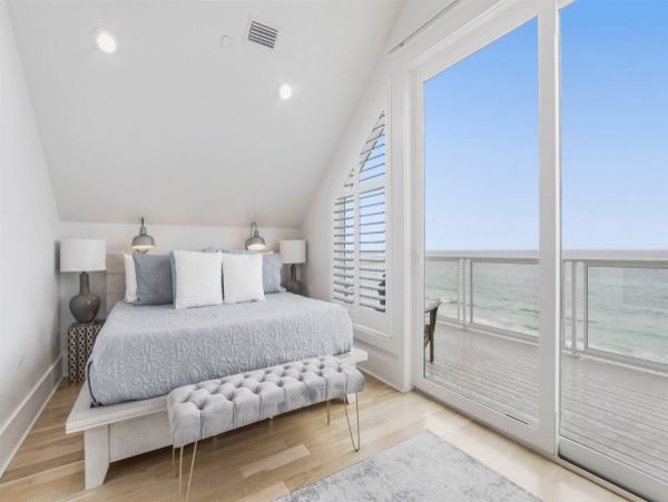 Modern Luxury Vacation Home Right on the Beach Sleeps 26