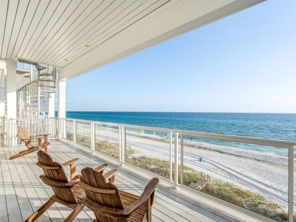 Modern Luxury Vacation Home Right on the Beach Sleeps 26