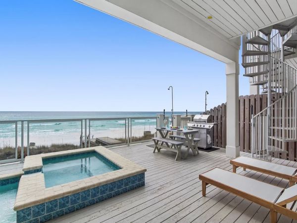 Modern Luxury Vacation Home Right on the Beach Sleeps 26