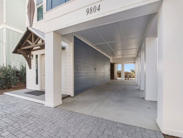 6 bedroom Oceanfront Paradise