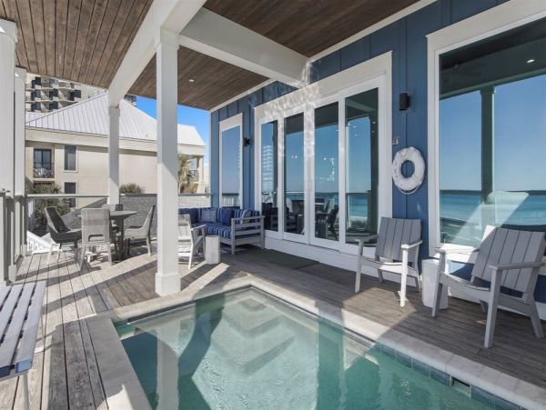 6 bedroom Oceanfront Paradise