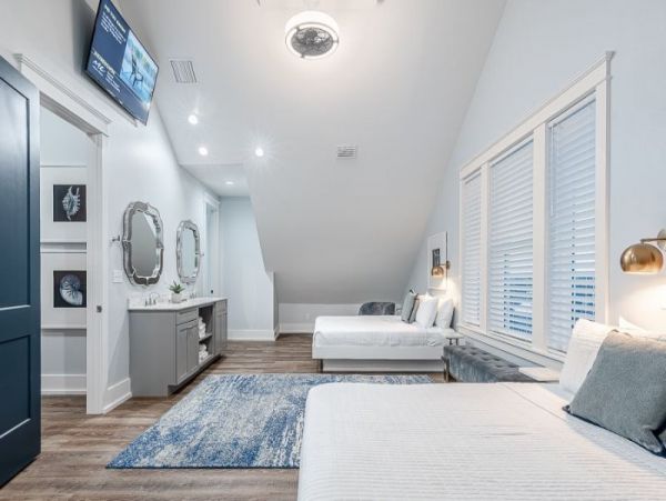 Luxury Panama City Beach House Sleeps 31 With Private Pool