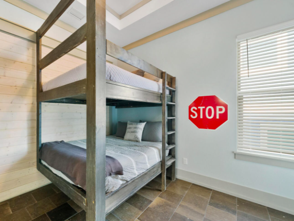 Luxury Beachfront Vacation Home in Panama City Beach - Emerald Kite Rentals