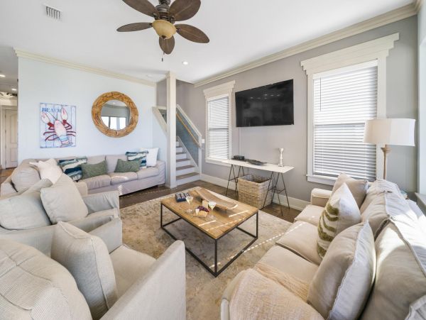 Luxury Beachfront Vacation Home in Panama City Beach - Emerald Kite Rentals