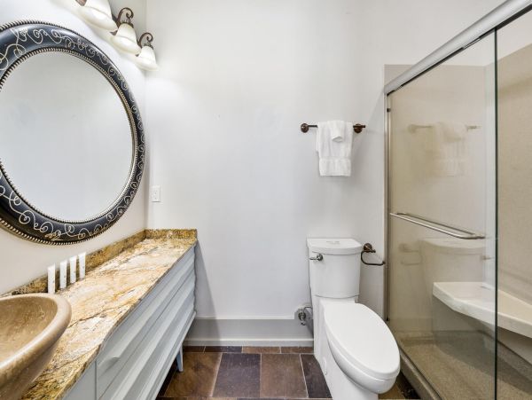 Luxury Beachfront Vacation Home in Panama City Beach - Emerald Kite Rentals