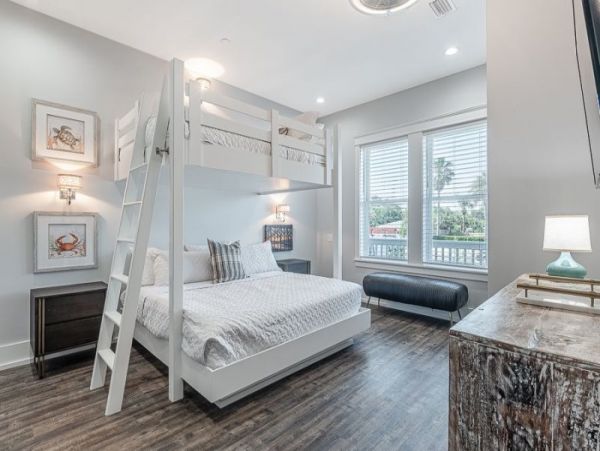 Coastal Luxury Retreat with Stunning Views and Private Pool in Panama City Beach