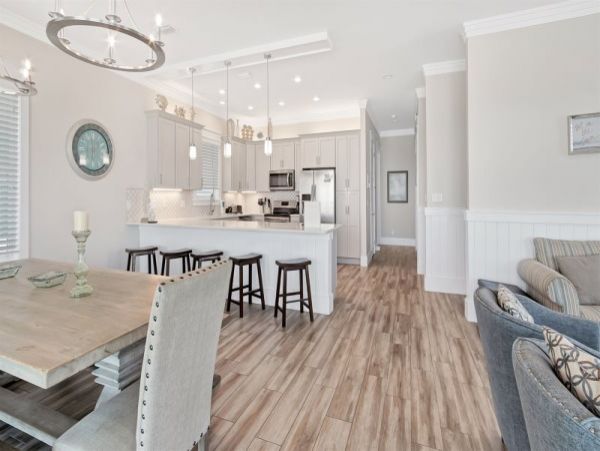 Oceanfront Vacation Home in Panama Beach Sleeps 22