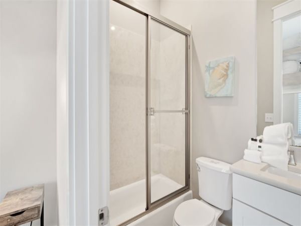 Oceanfront Vacation Home in Panama Beach Sleeps 22
