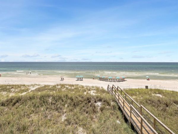 Oceanfront Vacation Home in Panama Beach Sleeps 22