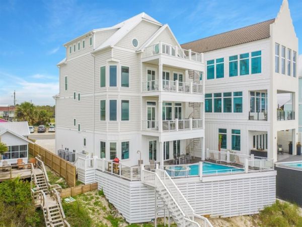 Exclusive Luxury Rental