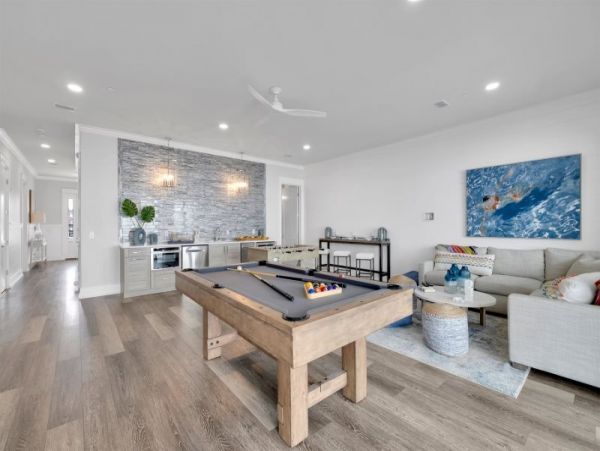 Exclusive Luxury Rental