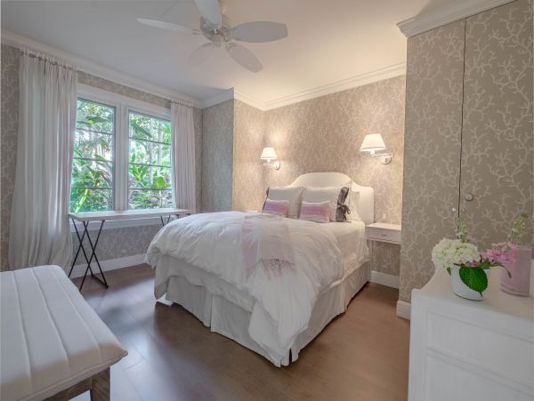 Delray Three Bedroom Vacation Home With Pool Sleeps 6 Guests