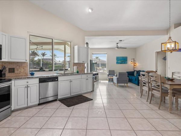 Marco Island Three Bedroom Home Canal Front and Private Pool