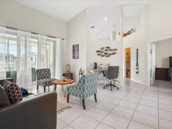 Marco Island Three Bedroom Home Canal Front and Private Pool