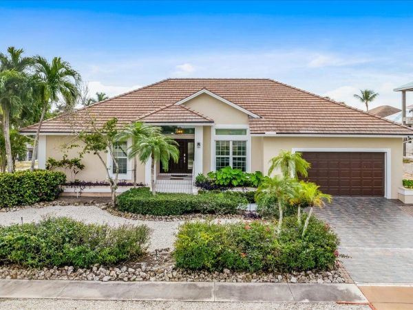Marco Island Three Bedroom Home Canal Front and Private Pool