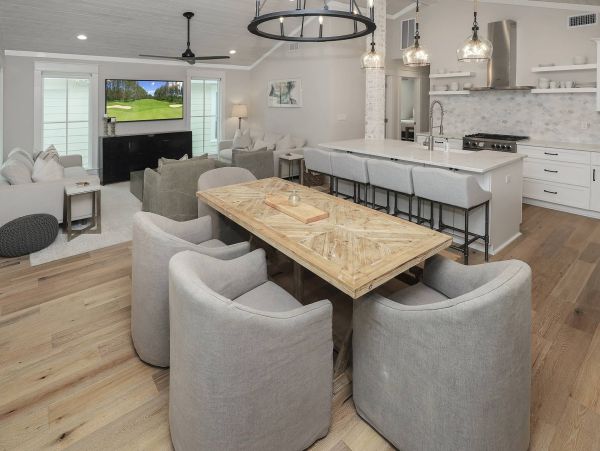 Dune Allen Plus Vacation Home + Carriage House 7 Bedrooms