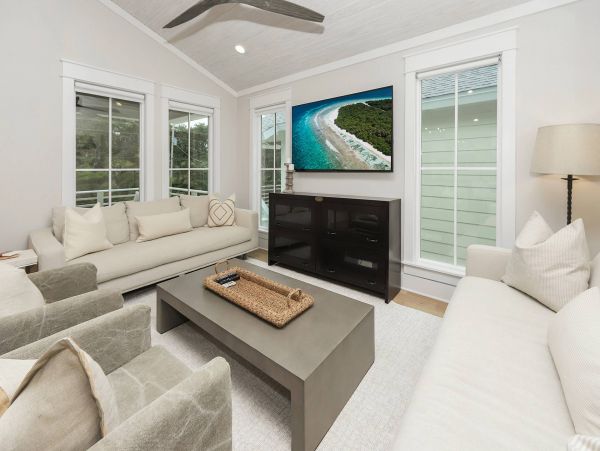Dune Allen Plus Vacation Home + Carriage House 7 Bedrooms