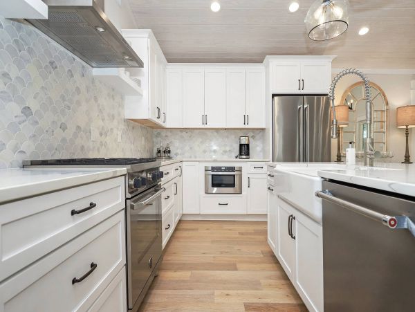 Dune Allen Plus Vacation Home + Carriage House 7 Bedrooms