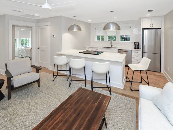 Dune Allen Plus Vacation Home + Carriage House 7 Bedrooms