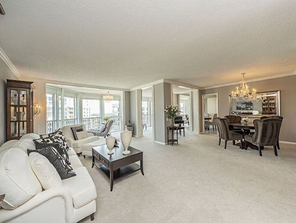 Beautiful Naples Vacation Condo with Communal Pool & Hot Tub